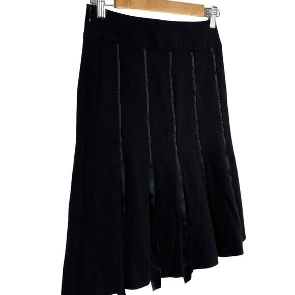 Escada 100% New Wool Pleated Ribbon Accents Knee-Length Black Skirt Size 34 - Picture 3 of 15